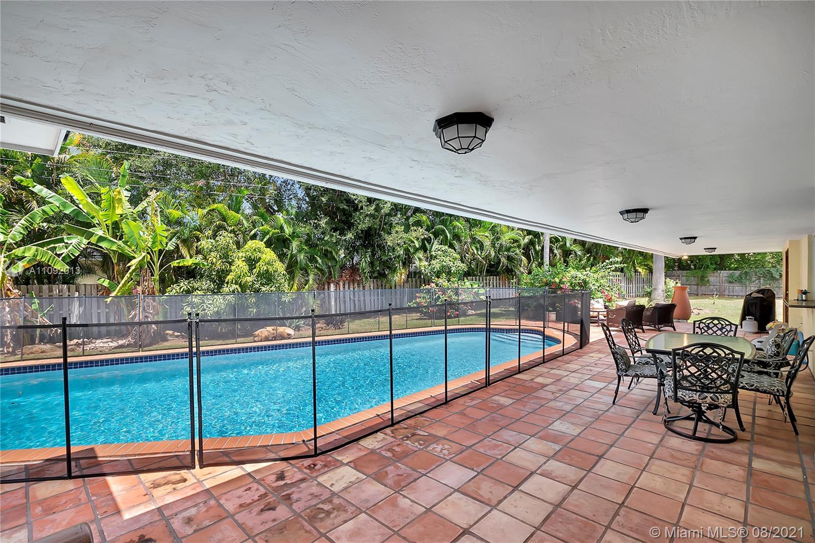 6701 SW 146th St, Palmetto Bay FL 33158 photo 2
