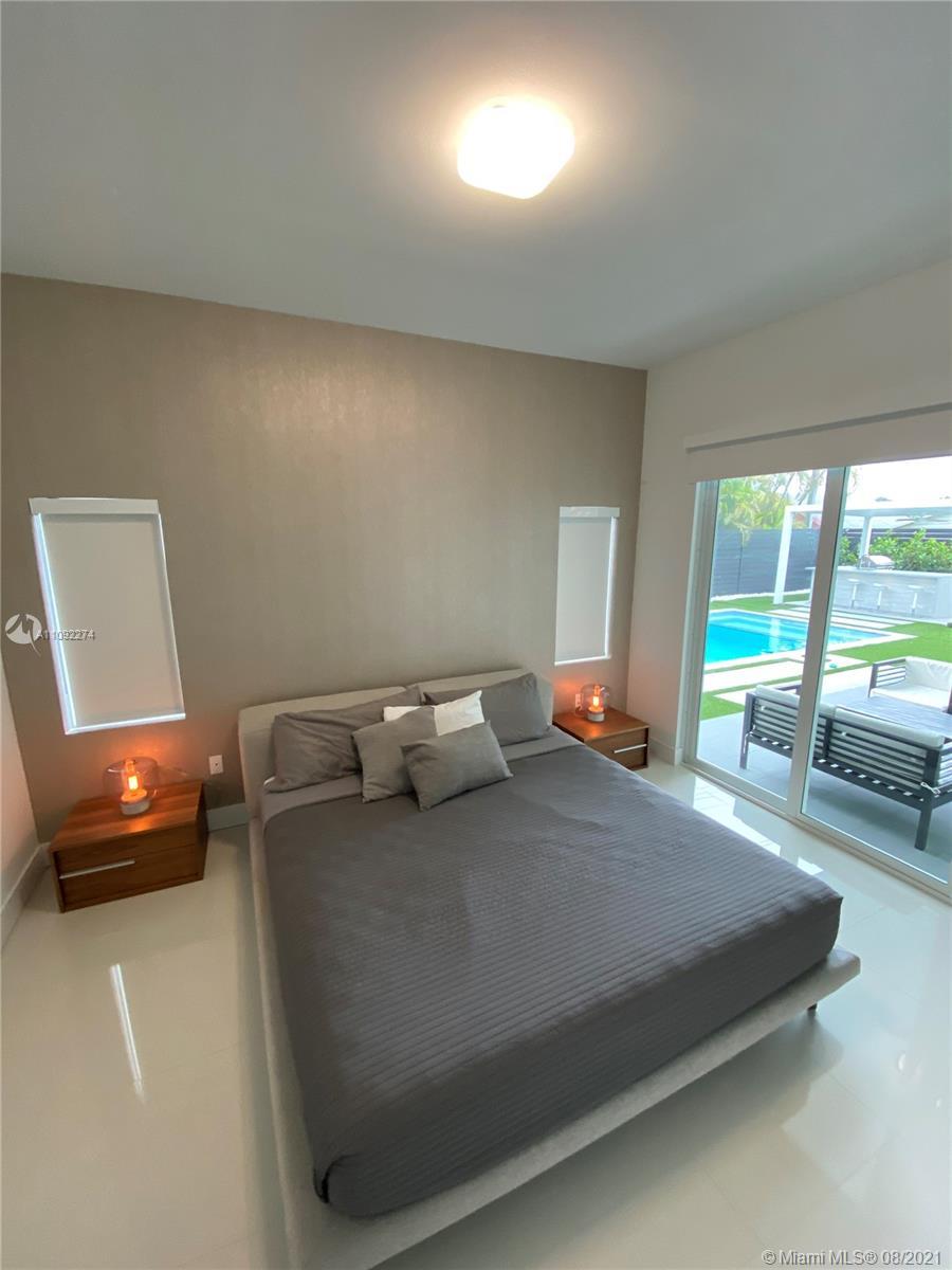 11315 SW 43rd Ln, Miami FL 33165 photo 5