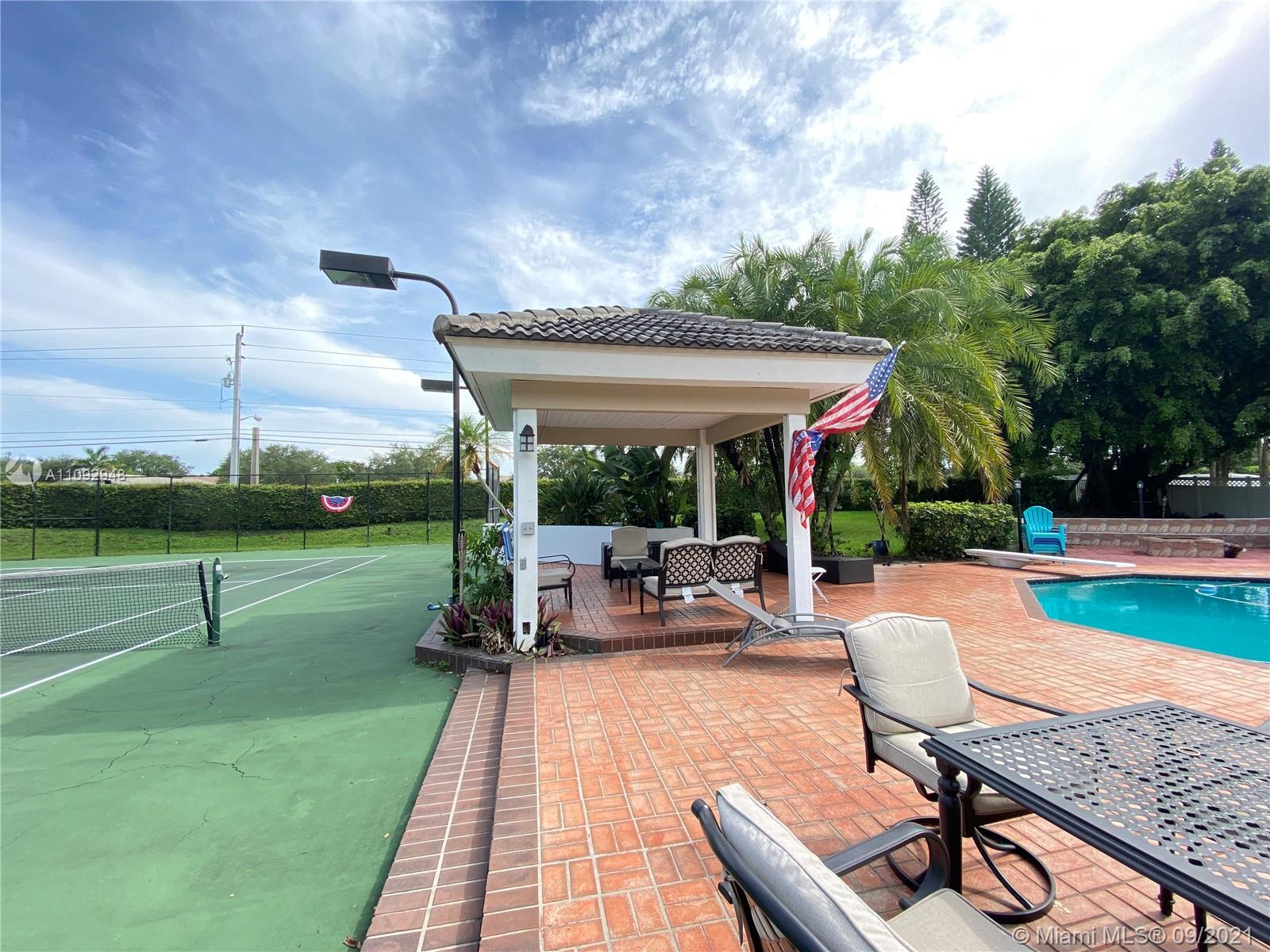 9981 NW 45th St, Coral Springs FL 33065 photo 3