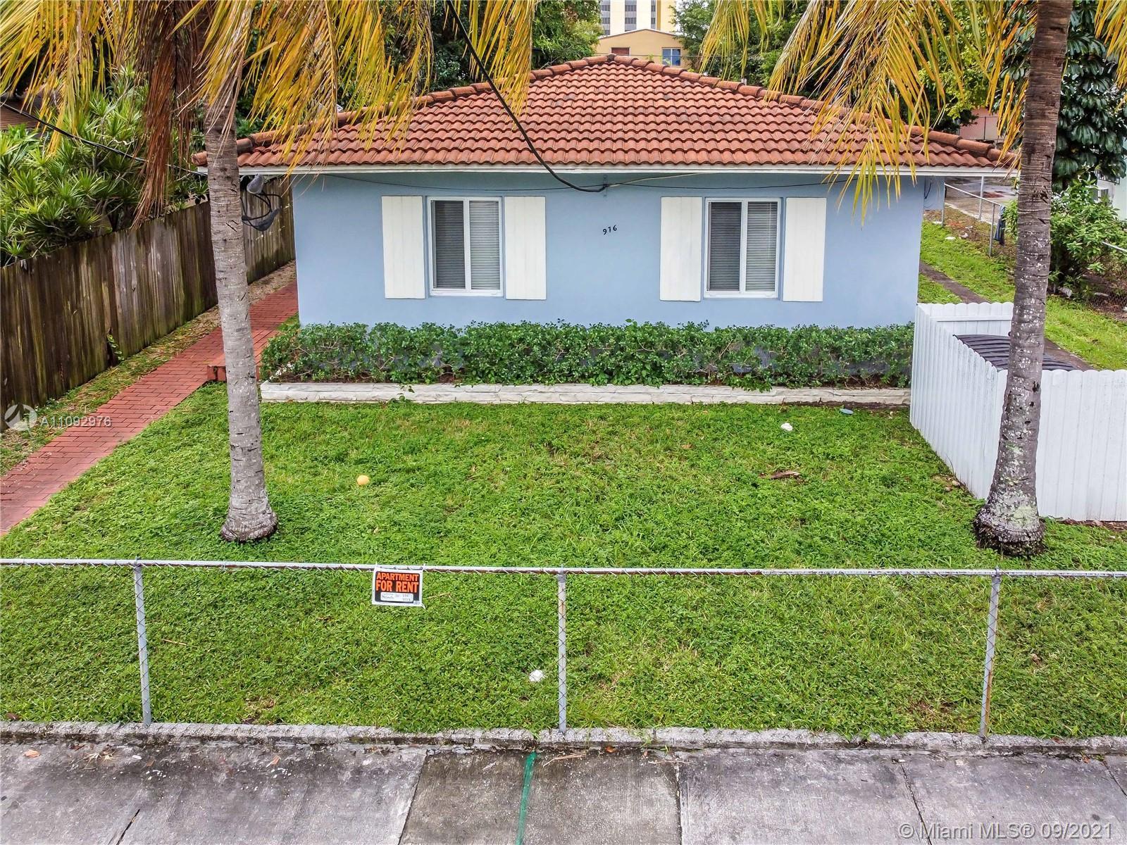 976 NW 6th St # 3, Miami FL 33136