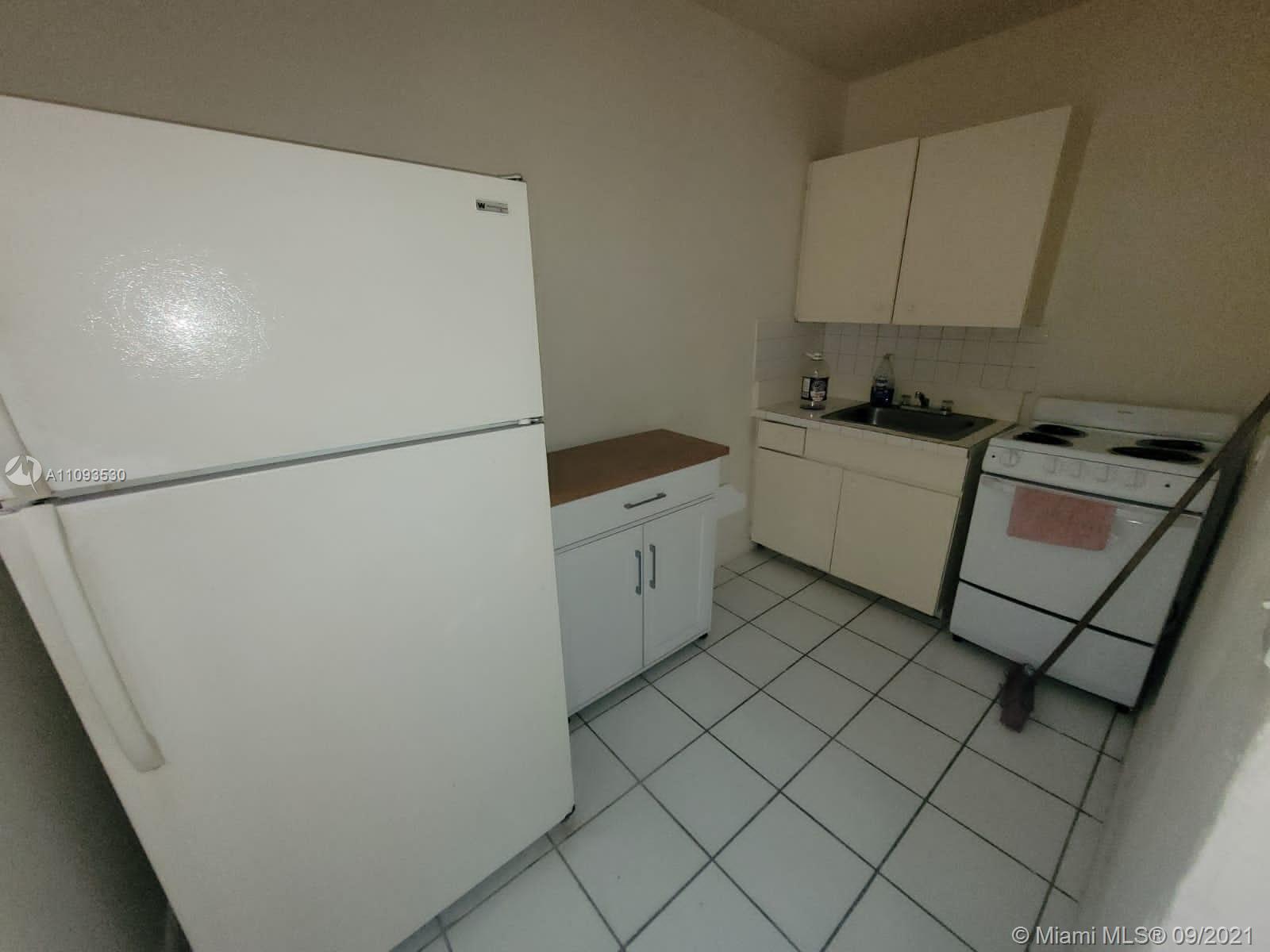 3669 Thomas Ave # 9, Miami FL 33133 photo 3