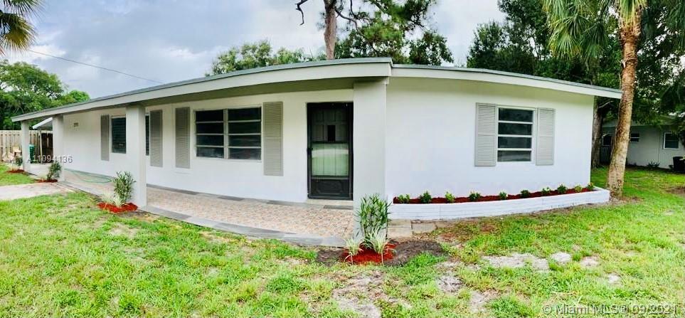 2111 Donald St, Fort Pierce FL 34946