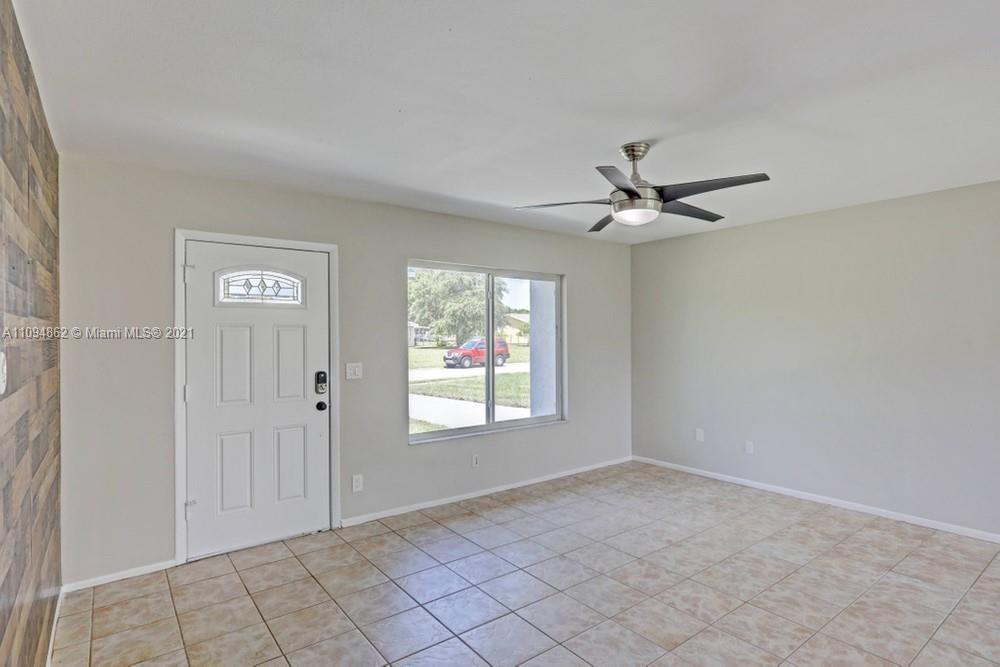 398 SW Bridgeport Drive, Port St. Lucie FL 34953 photo 5