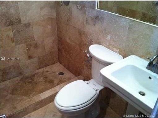 651 NE 60th St # 22, Miami FL 33137 photo 3