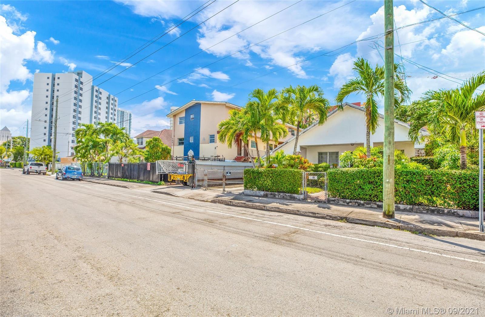 566 NW 1st St, Miami FL 33128 photo 4