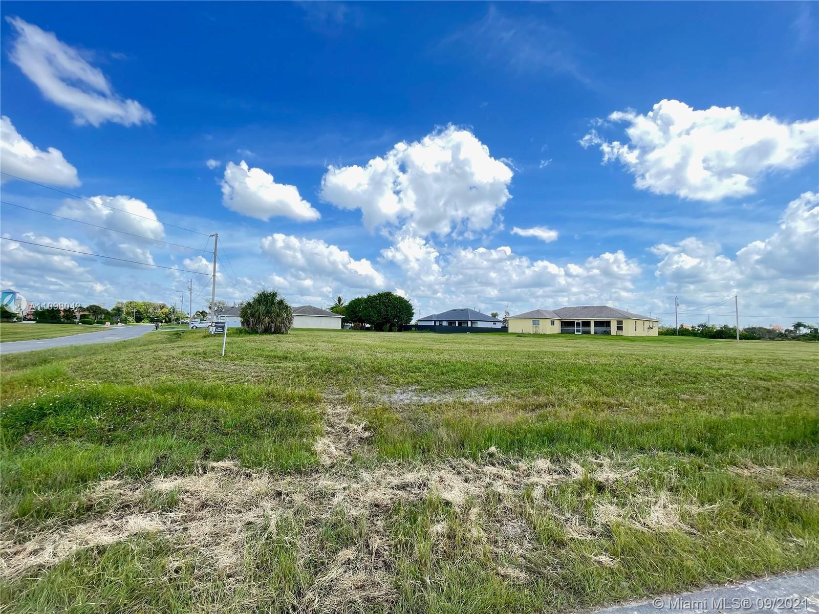 1156 SW 3rd St, Cape Coral FL 33991 photo 2