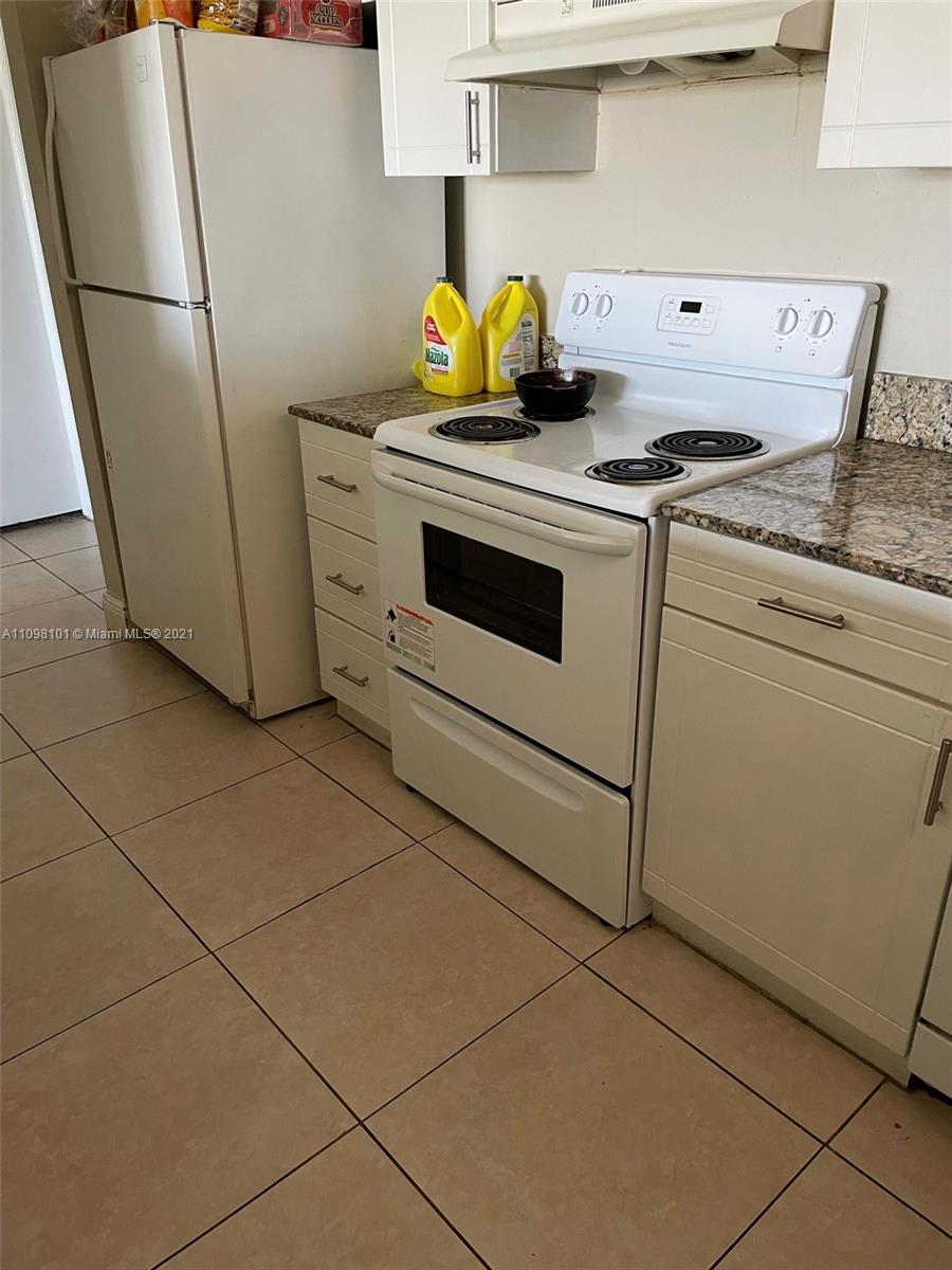 14830 Naranja Lakes Blvd, Homestead FL 33032 photo 3
