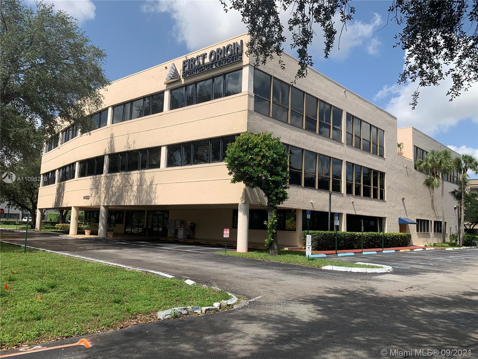14100 Palmetto Frntg Rd # 114, Miami Lakes FL 33016