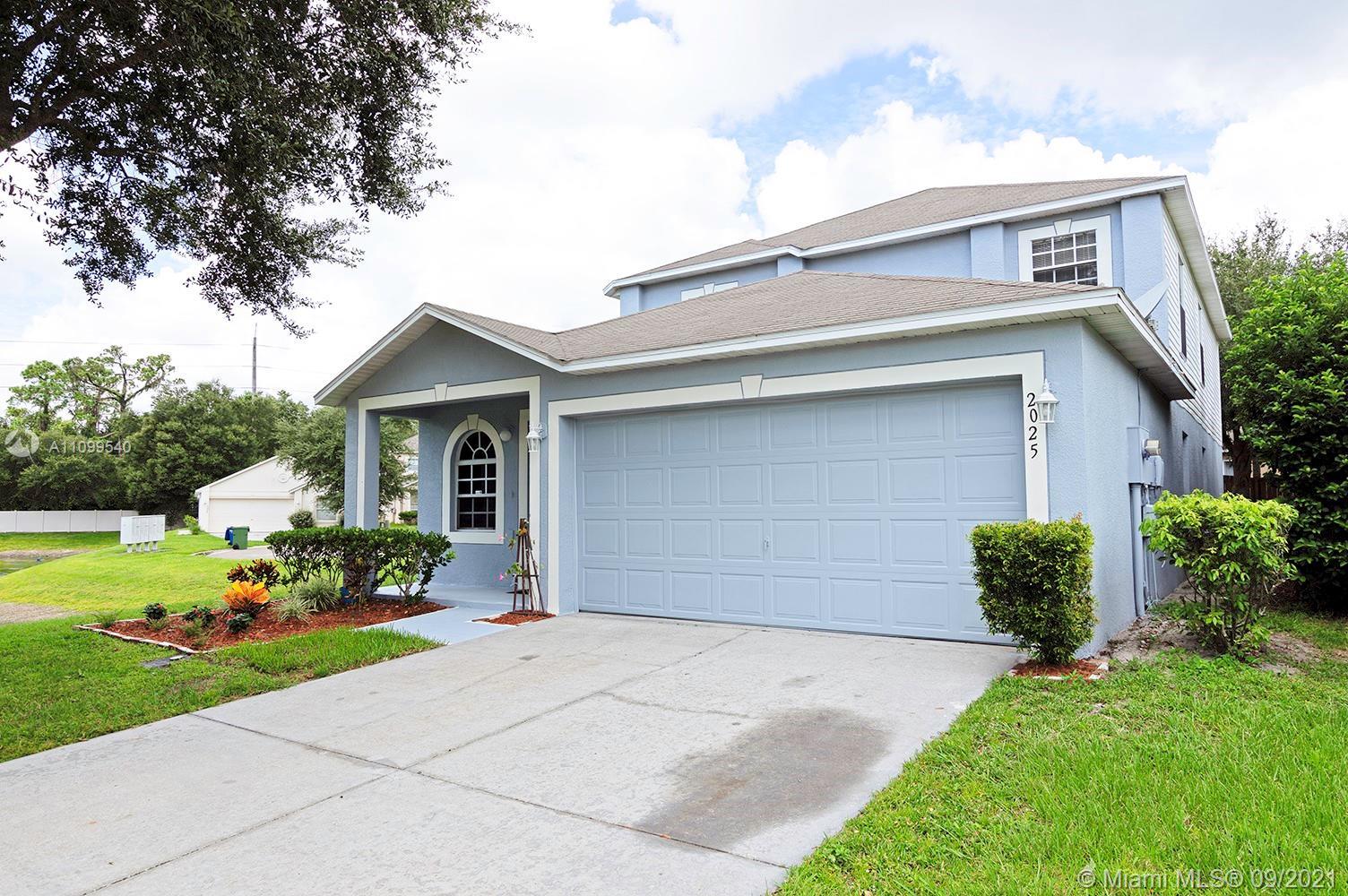 2025 Whispering Trails Blvd, Winter Haven FL 33884 photo 2