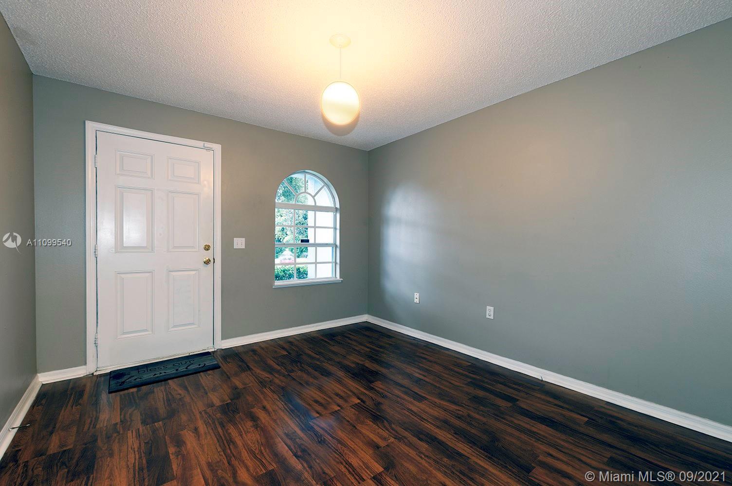 2025 Whispering Trails Blvd, Winter Haven FL 33884 photo 5