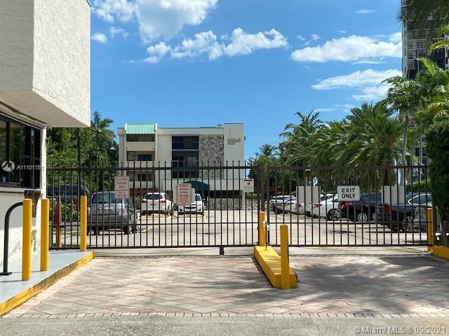 2201 Brickell Ave # 30, Miami FL 33129 photo 3