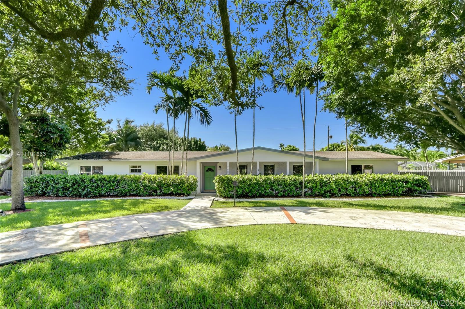 7600 SW 141st St, Palmetto Bay FL 33158