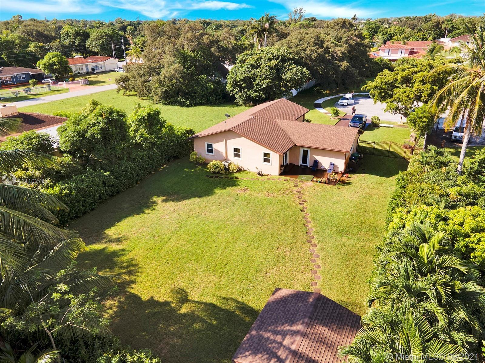1401 NW 147th Street Dr, Miami FL 33167 photo 3