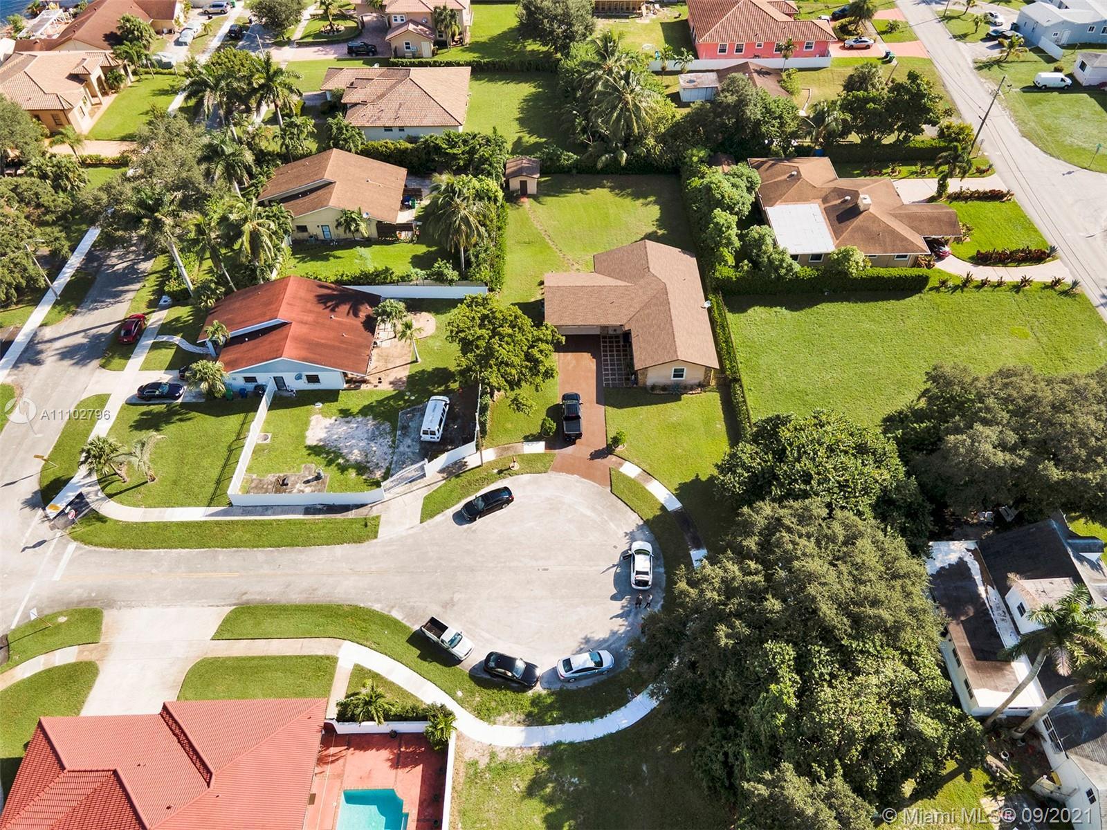 1401 NW 147th Street Dr, Miami FL 33167 photo 4