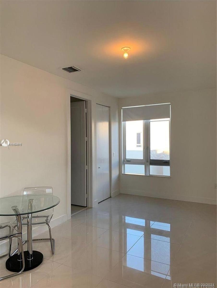6425 NW 104th Path # 6425, Doral FL 33178 photo 2