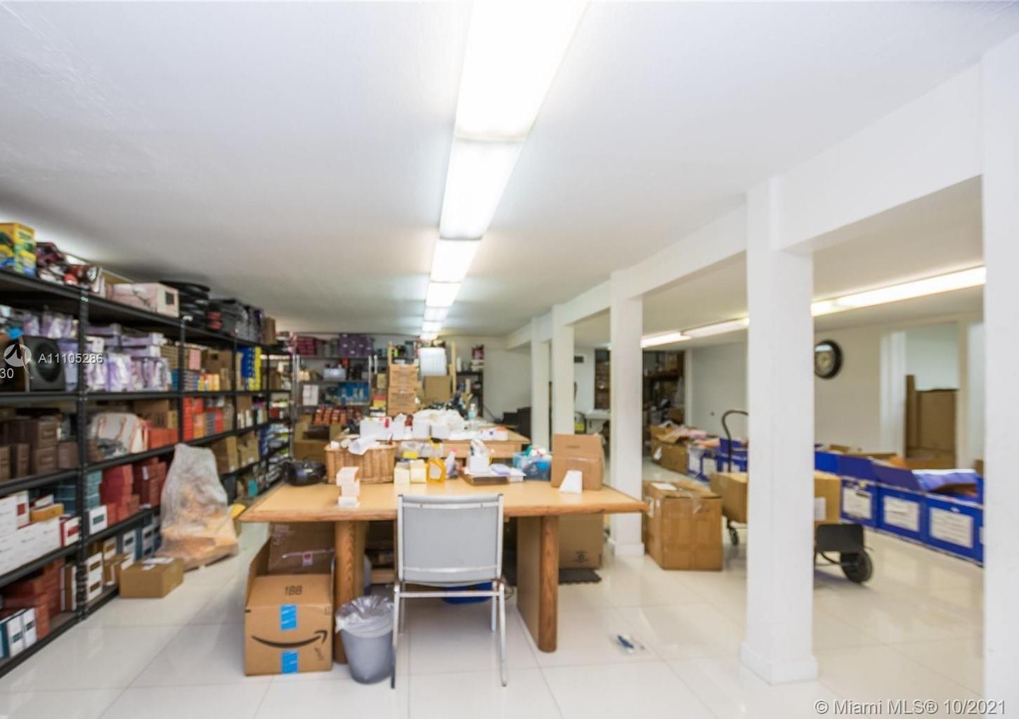 2252 Hayes St, Hollywood FL 33020 photo 2