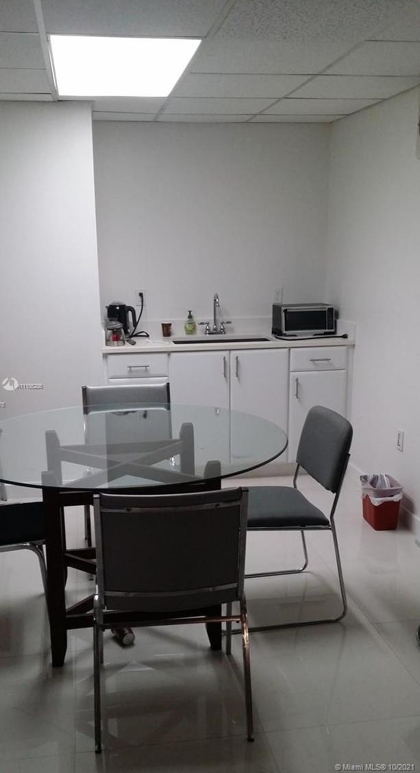 2252 Hayes St, Hollywood FL 33020 photo 5