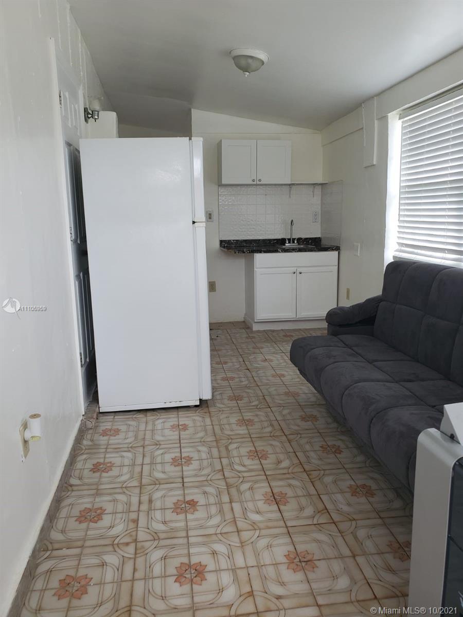 3916 NW 4th Ter # B, Miami FL 33126 photo 2