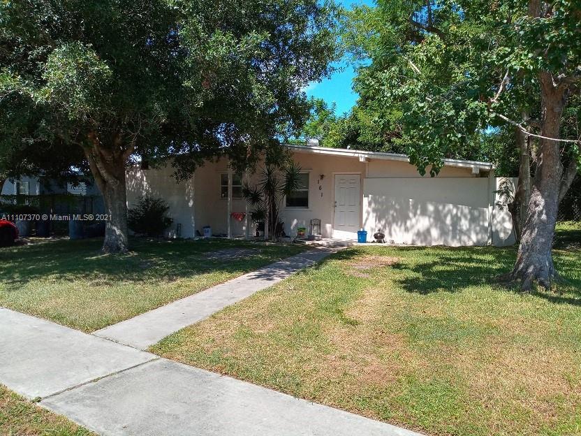 161 SE Bonita Ct, Port St. Lucie FL 34983