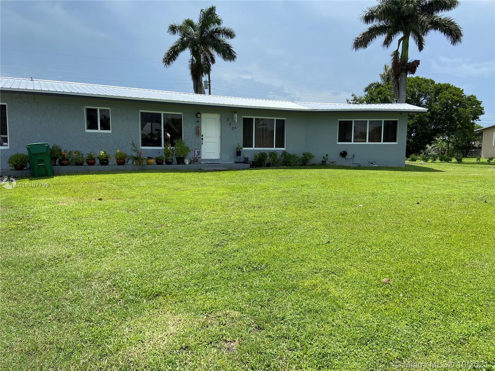 250 SW 6th ave, South Bay FL 33493