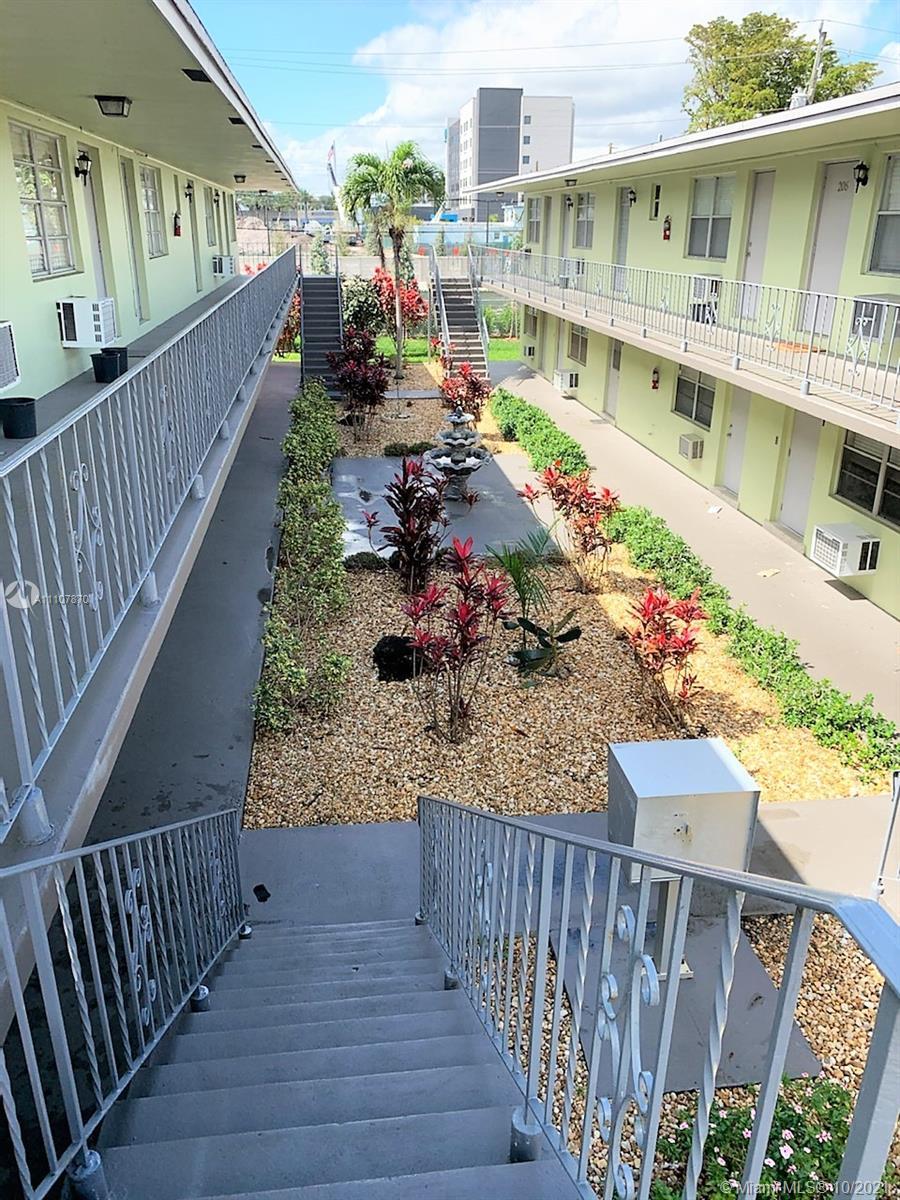 17 NE 2nd Ave # 107, Dania Beach FL 33004