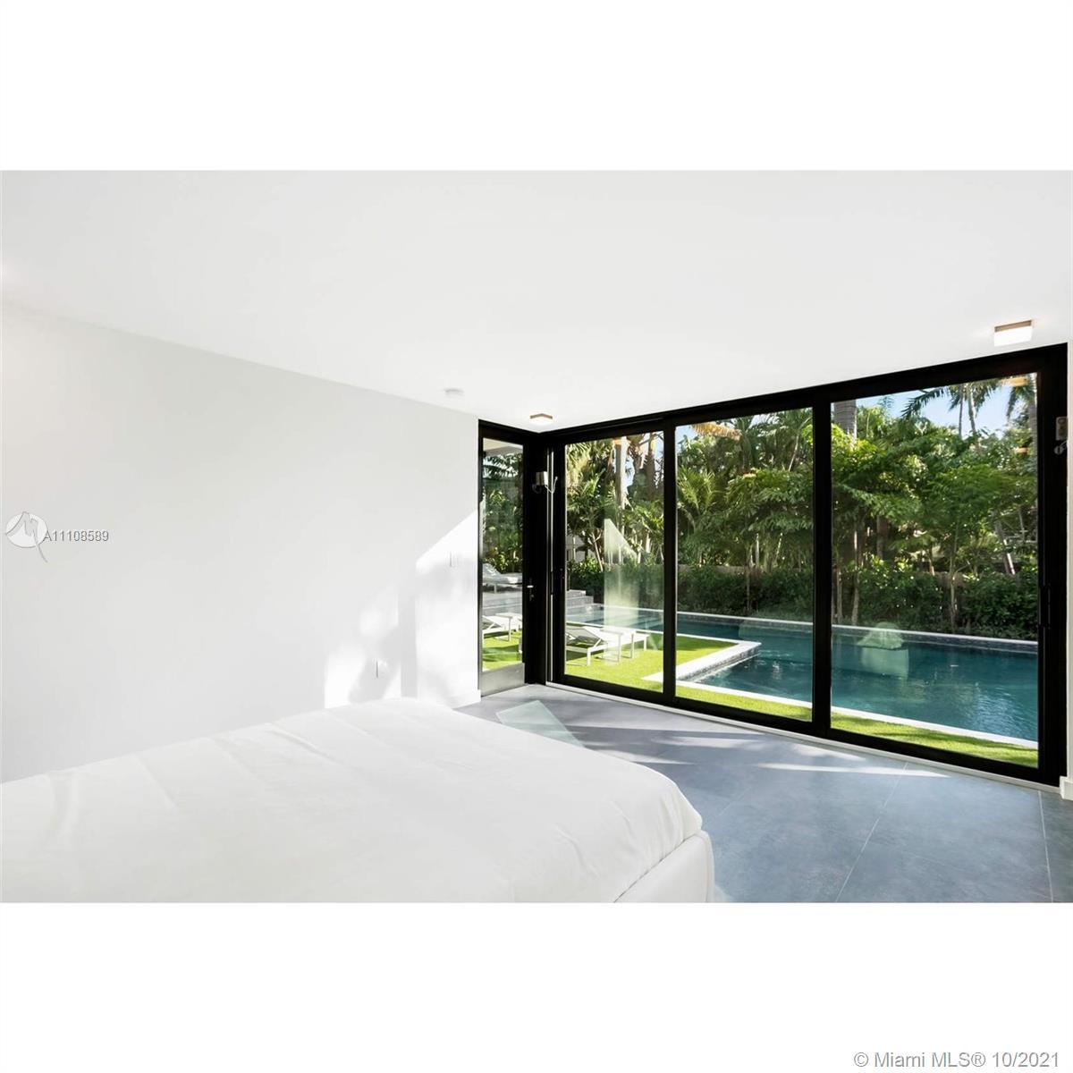 2456 Prairie Ave, Miami Beach FL 33140 photo 3