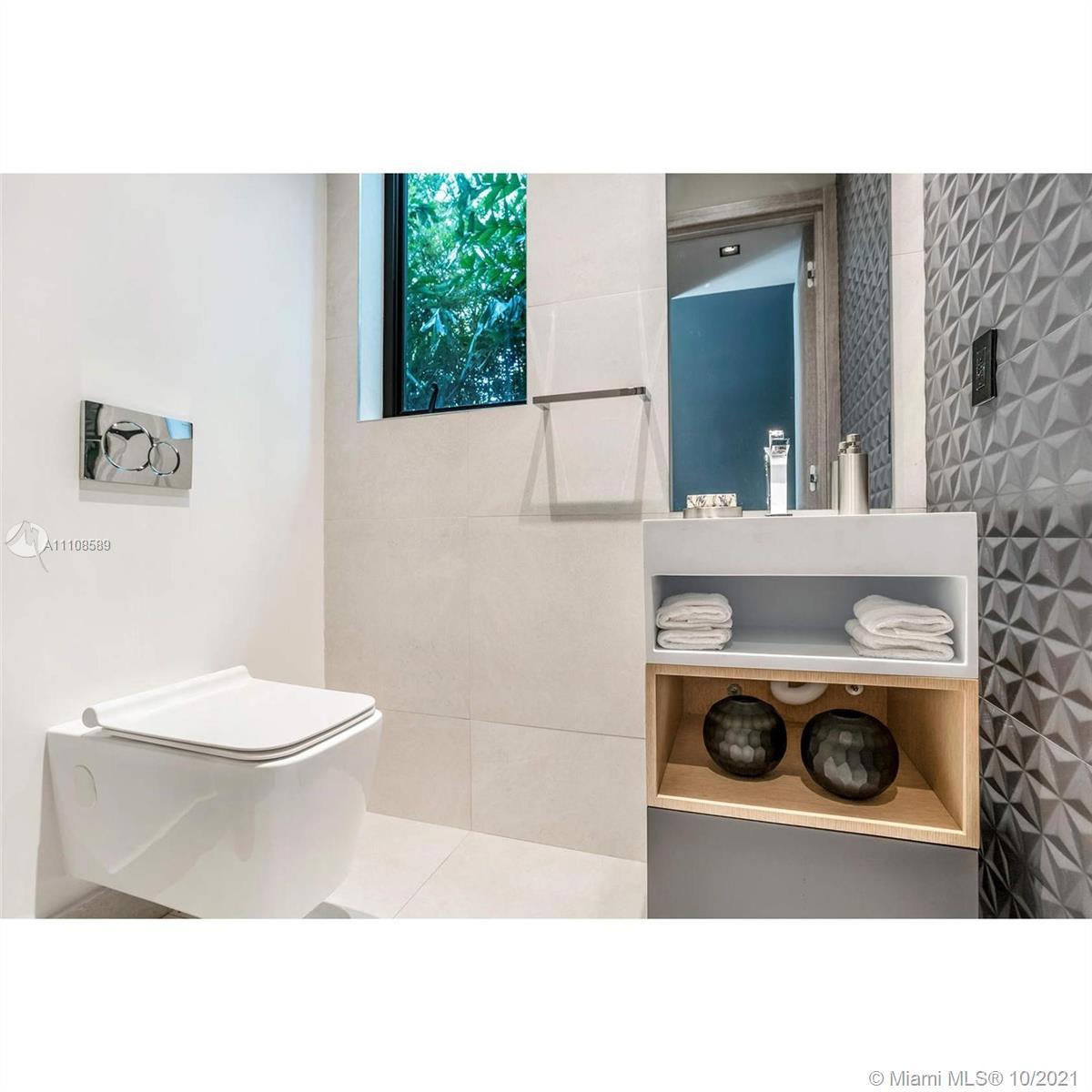 2456 Prairie Ave, Miami Beach FL 33140 photo 5