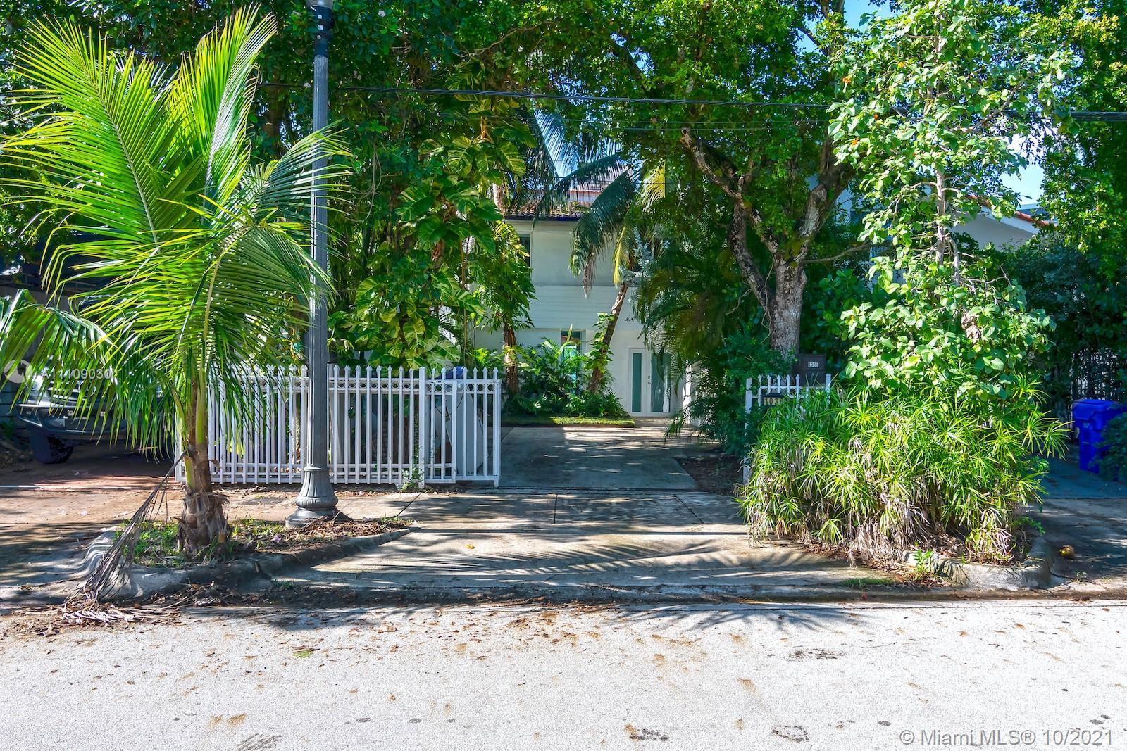 1036 NW North River Dr, Miami FL 33136
