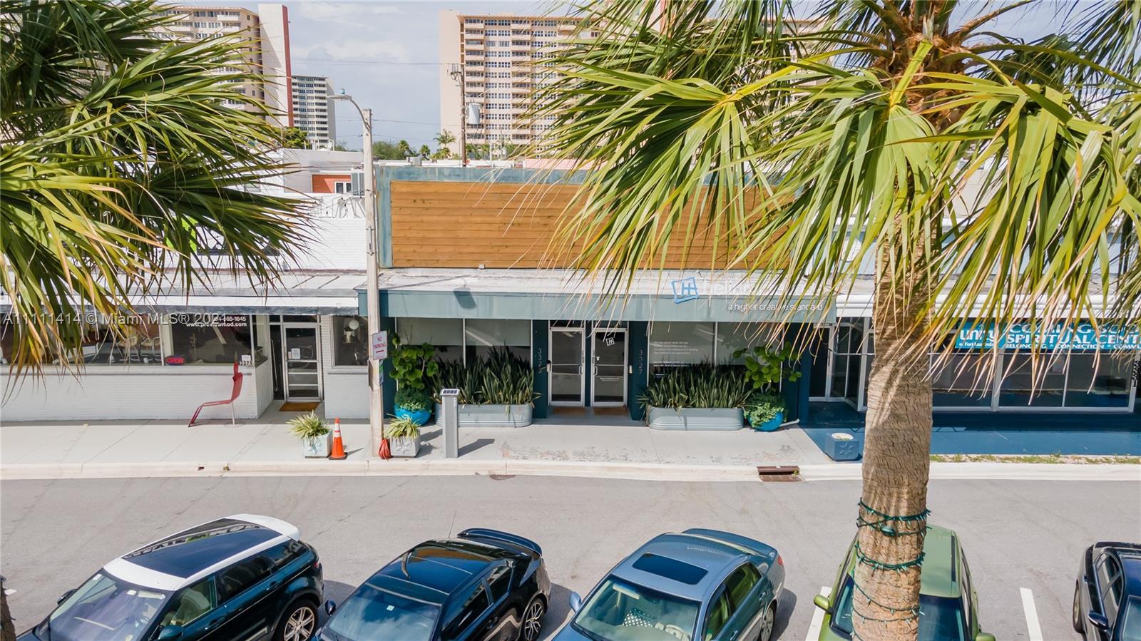 3325 NE 32nd St, Fort Lauderdale FL 33308 photo 2