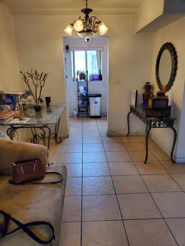 2330 NW 11th St # 33, Miami FL 33125 photo 2