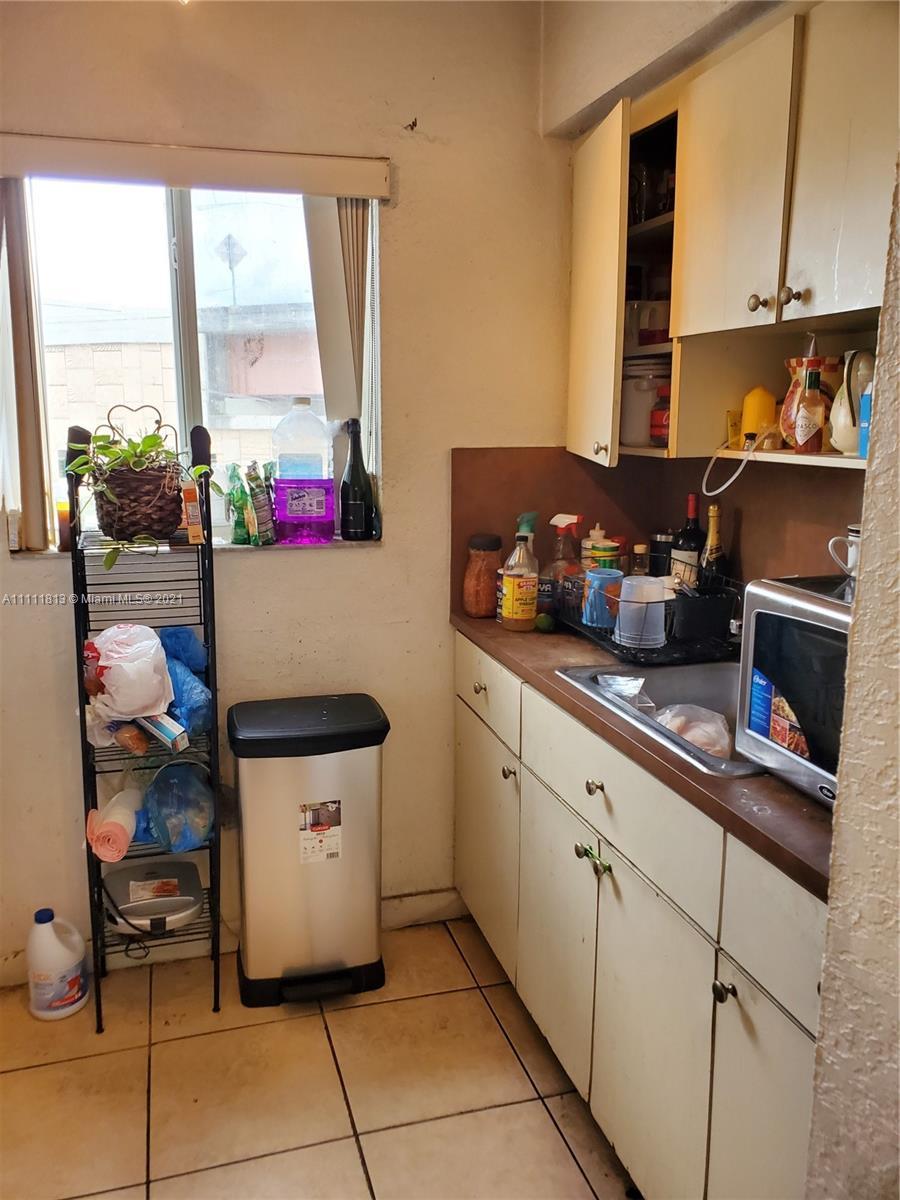 2330 NW 11th St # 33, Miami FL 33125 photo 3
