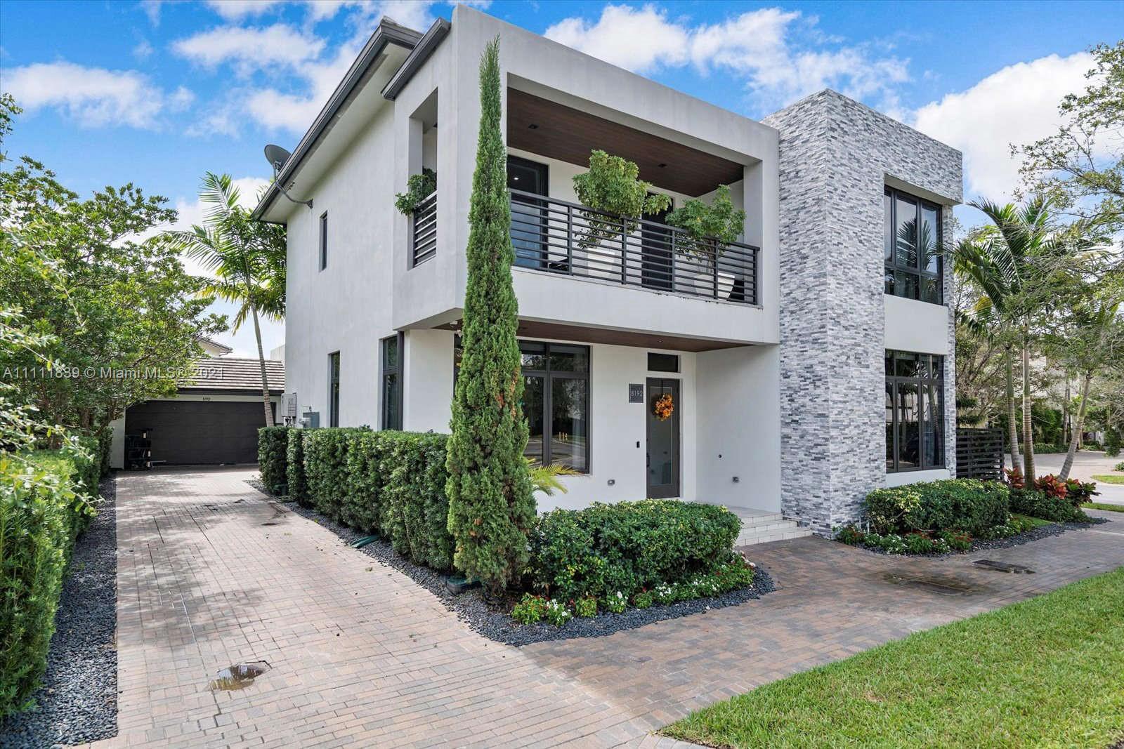 8192 NW 48th Ter, Doral FL 33166