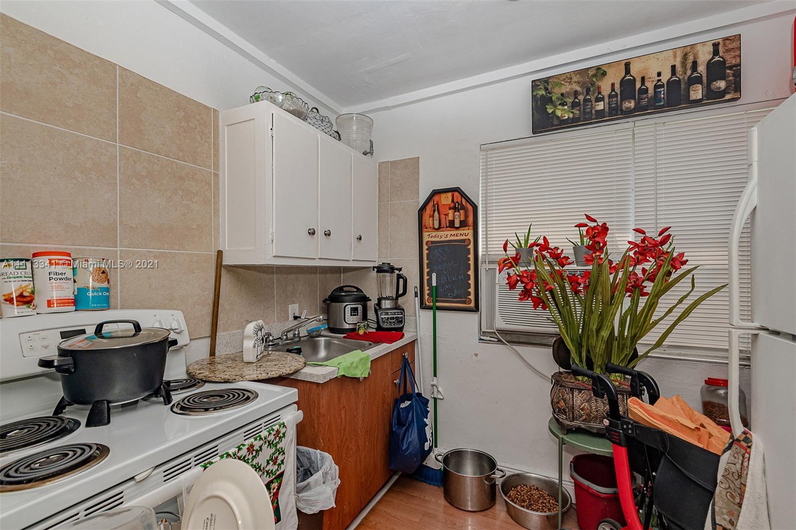1745 NW 1st Pl, Miami FL 33136 photo 3
