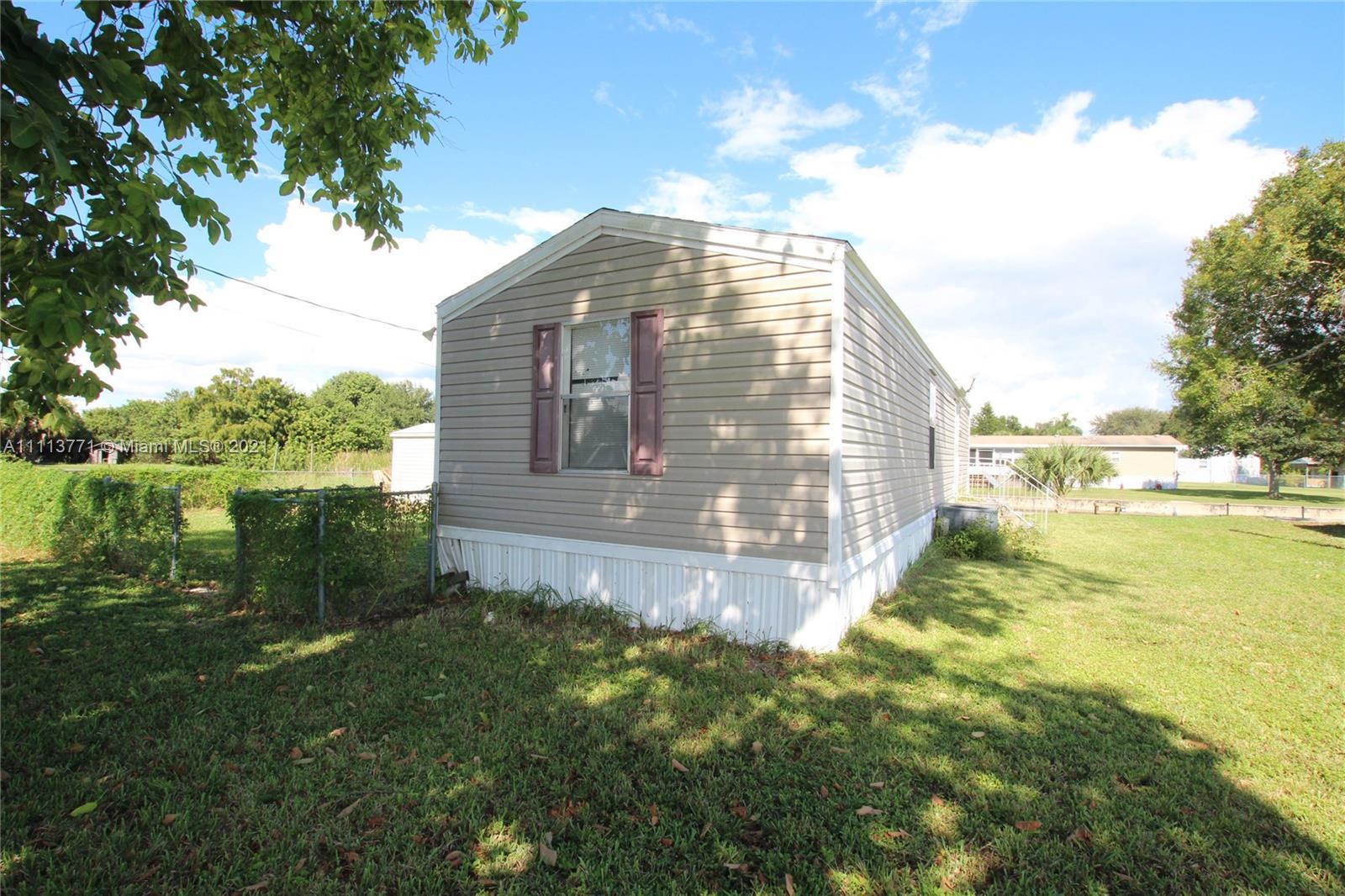 1367 Lake Drive W, Bulkhead Ridge FL 34974 photo 2