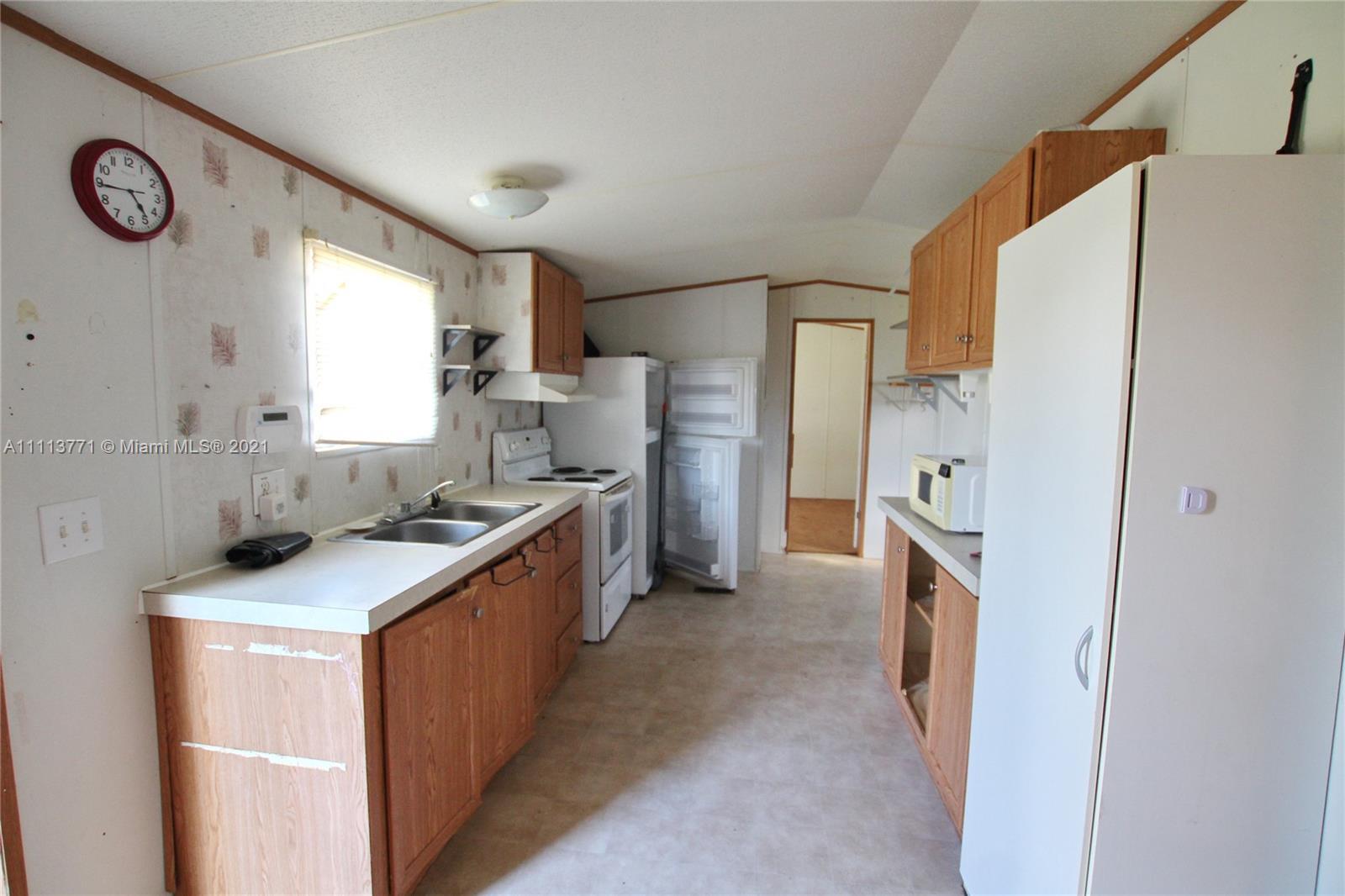 1367 Lake Drive W, Bulkhead Ridge FL 34974 photo 3