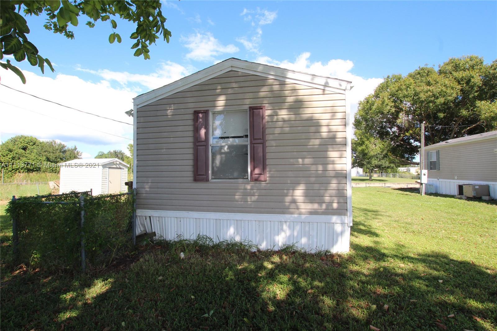 1367 Lake Drive W, Bulkhead Ridge FL 34974
