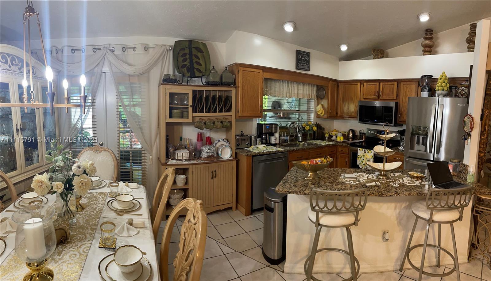 2004 Valencia Ave, Fort Pierce FL 34946 photo 4