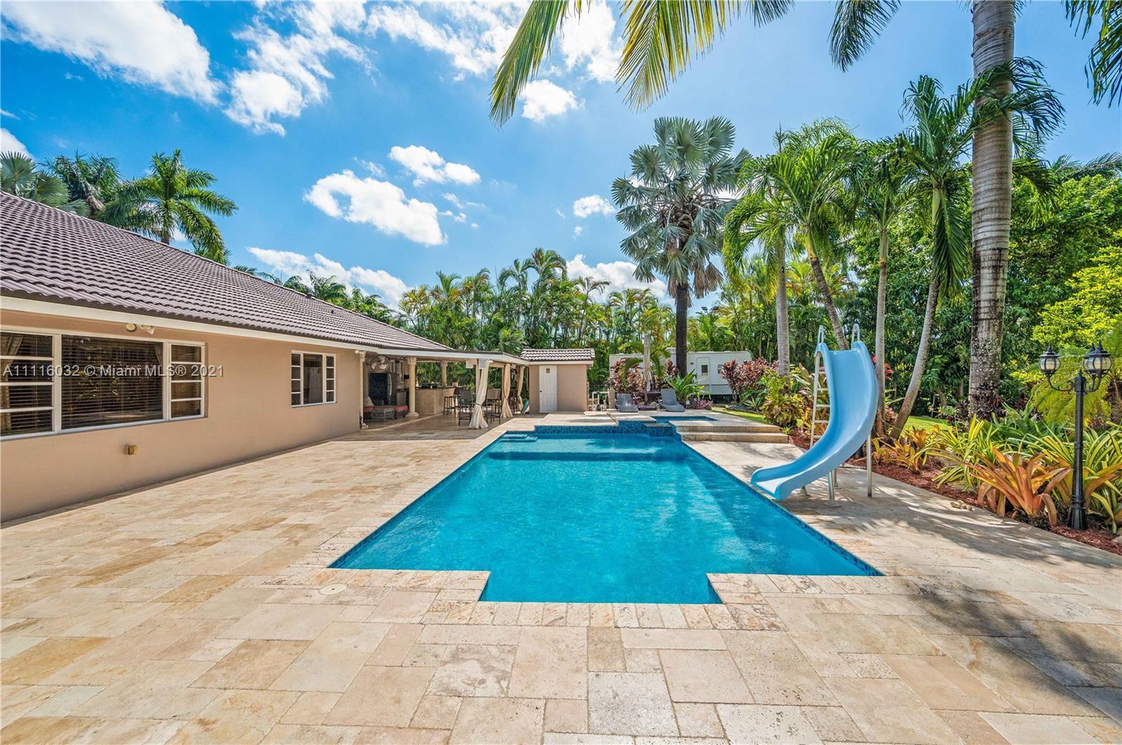 520 NW 127th Ave, Miami FL 33182 photo 2