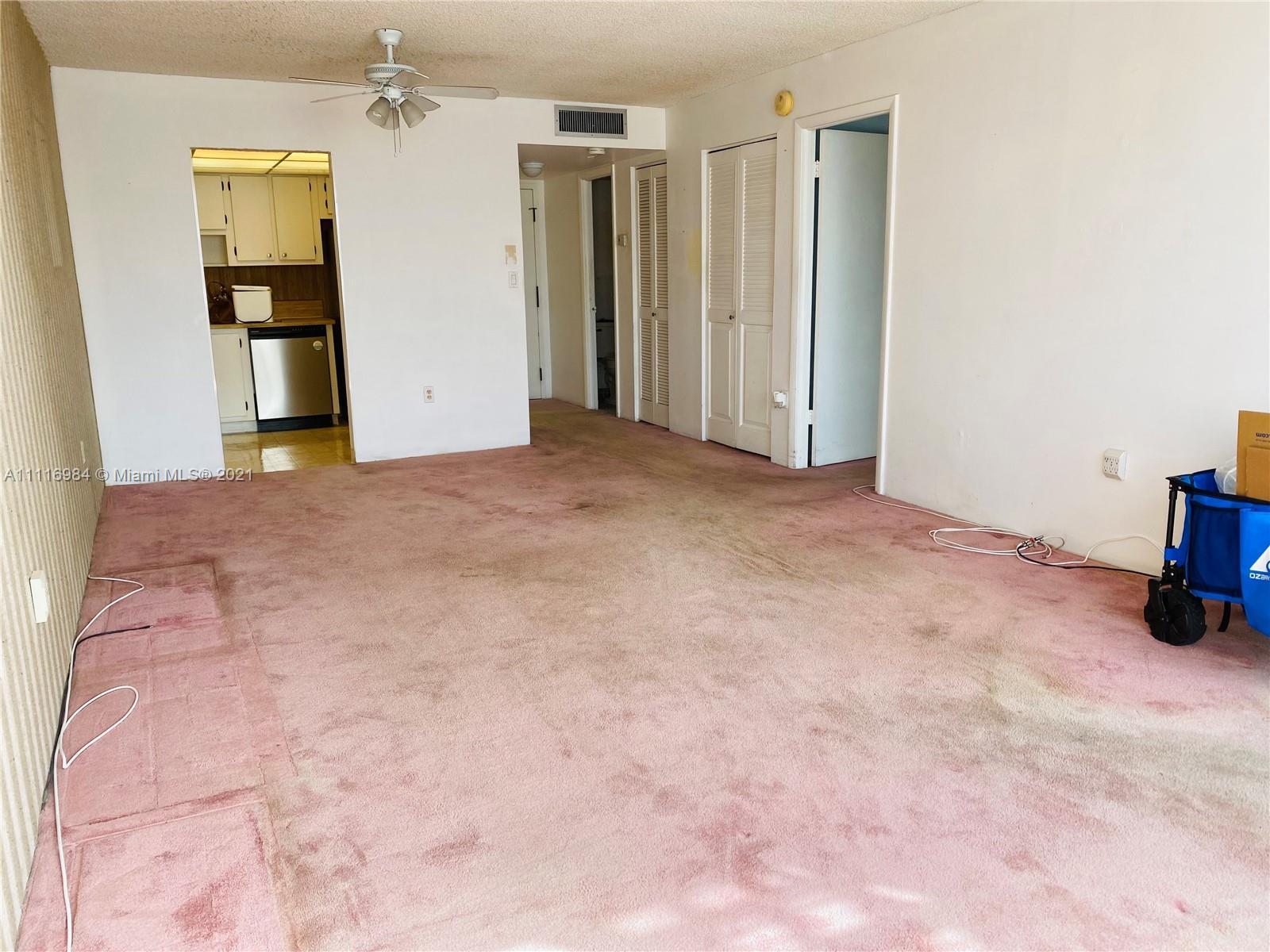 1400 Saint Charles Pl # 519, Pembroke Pines FL 33026 photo 4