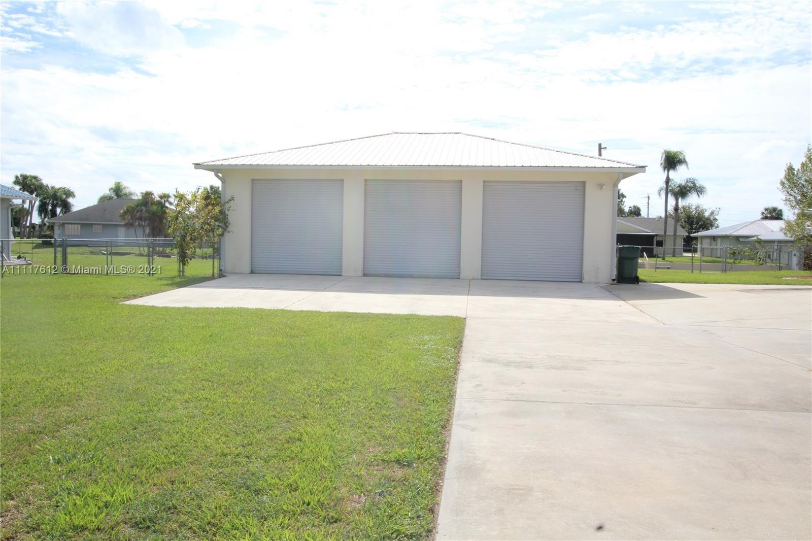 2009 Hunter Road, Bulkhead Ridge FL 34974 photo 5