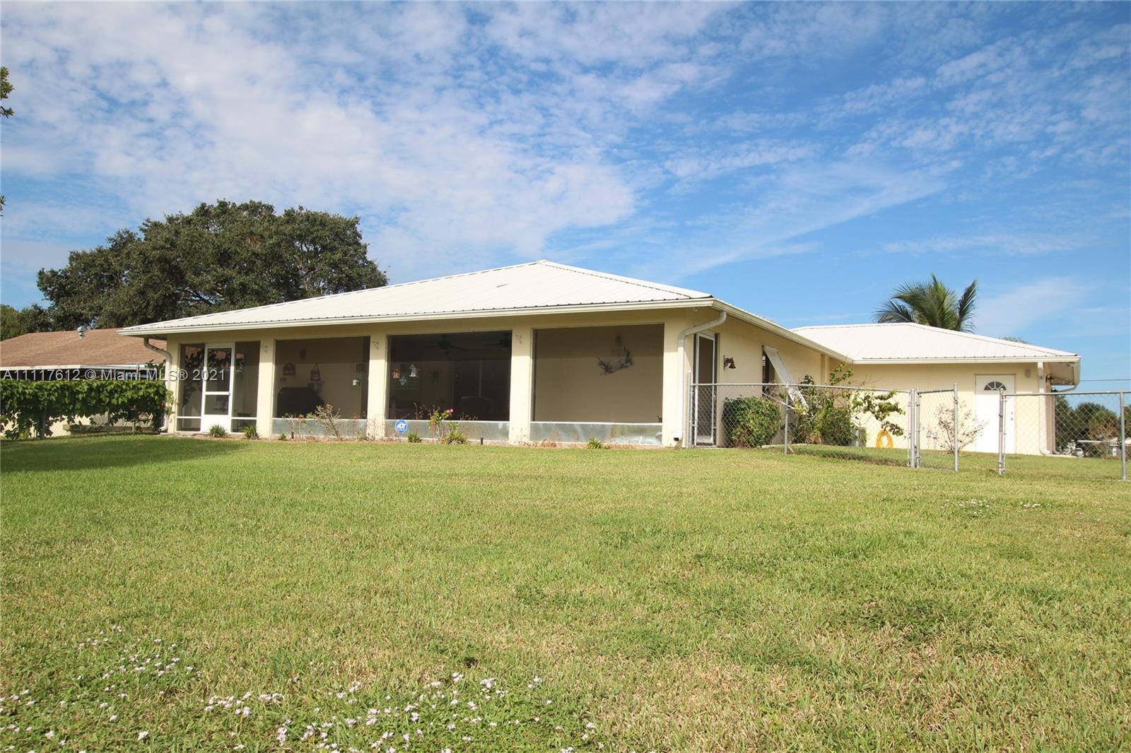 2009 Hunter Road, Bulkhead Ridge FL 34974 photo 4