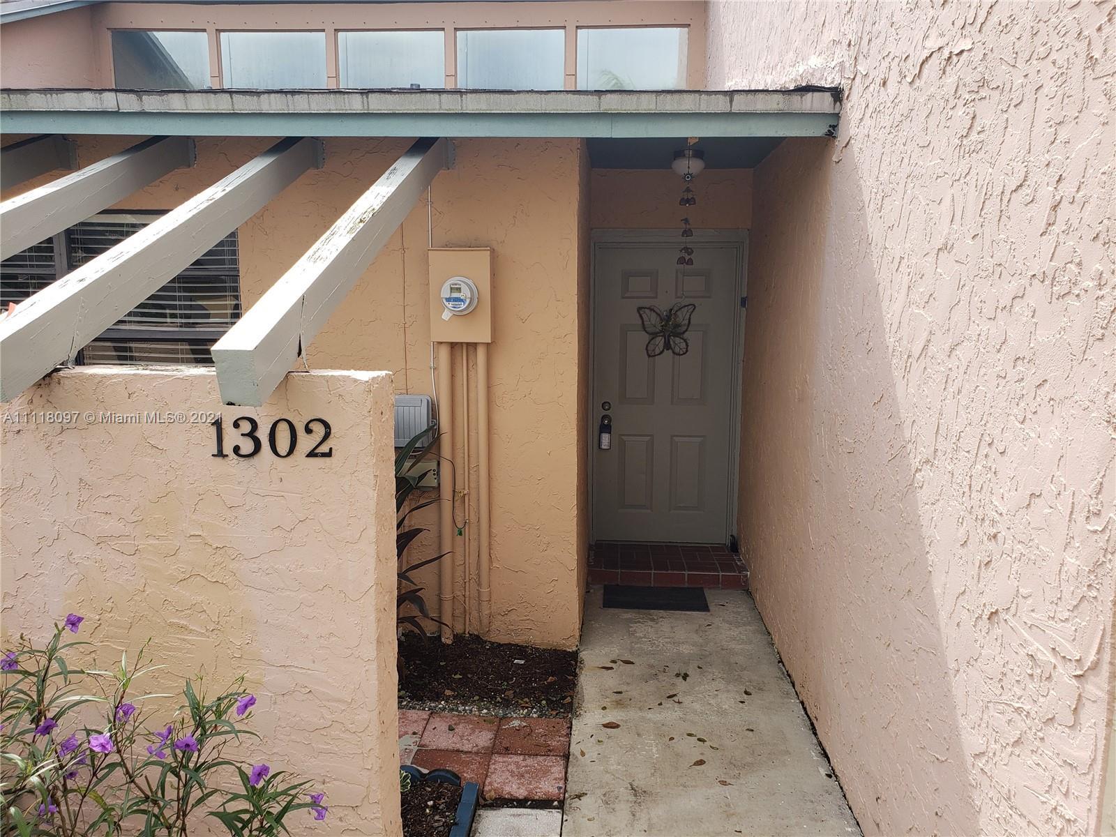 1302 Sandpiper Blvd, Homestead FL 33035 photo 4