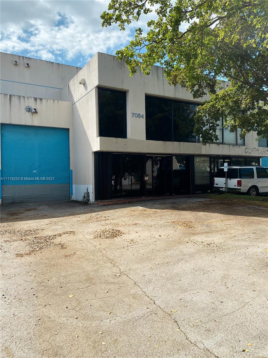 Miami, FL 33166 photo 3