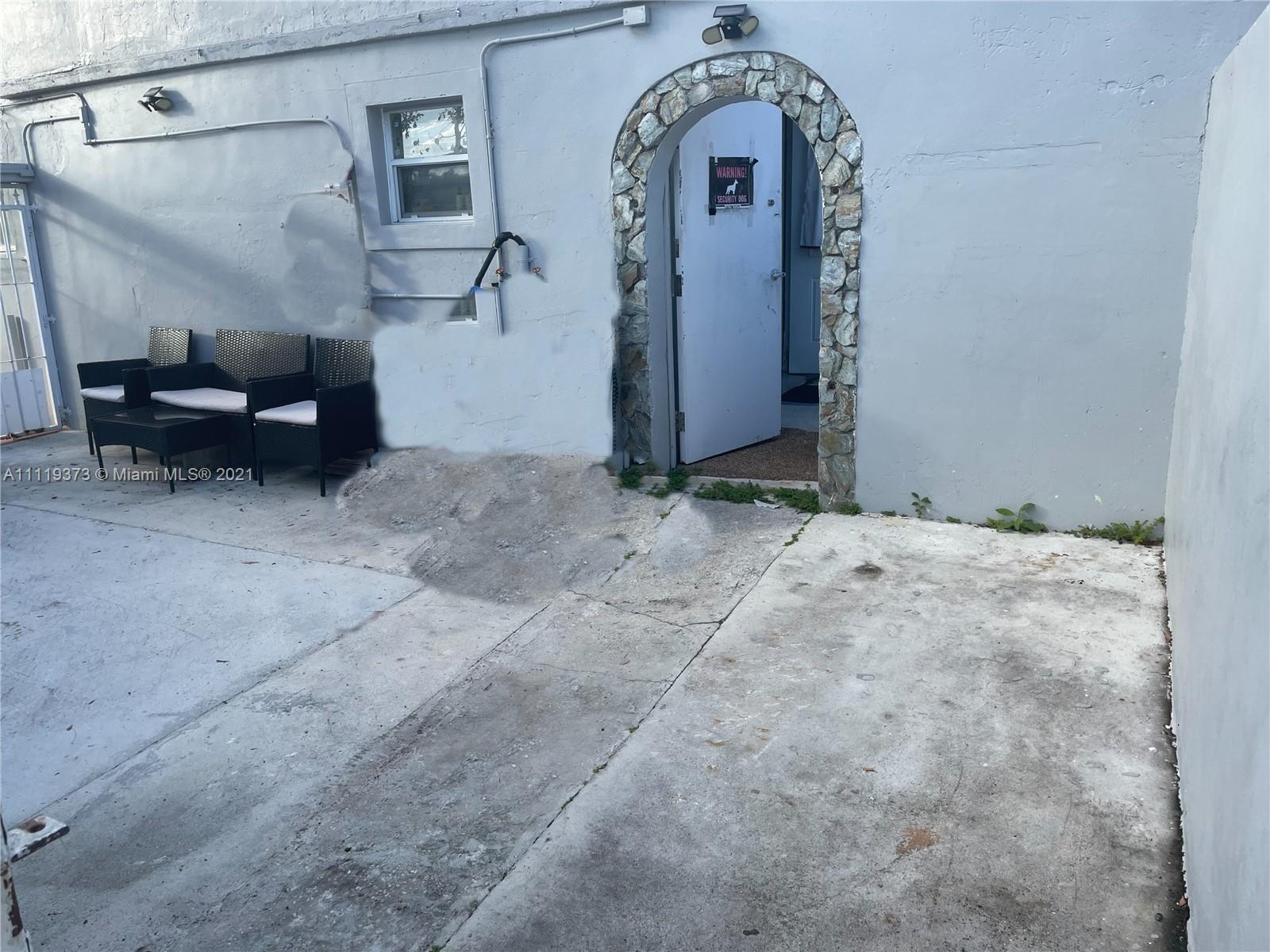 4311 SW 131st Ave, Miami FL 33175 photo 2