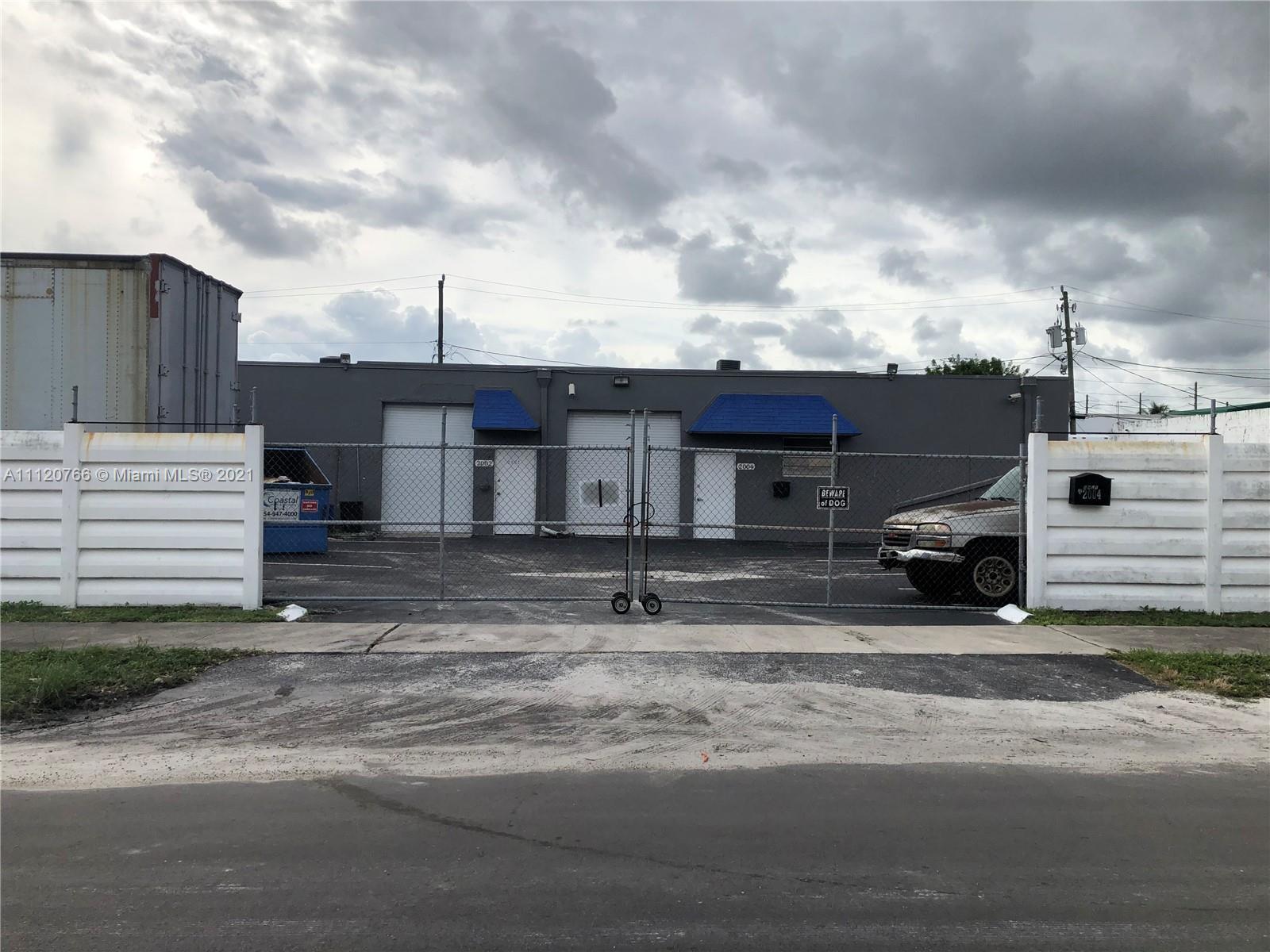 2004 Grant St, Hollywood FL 33020