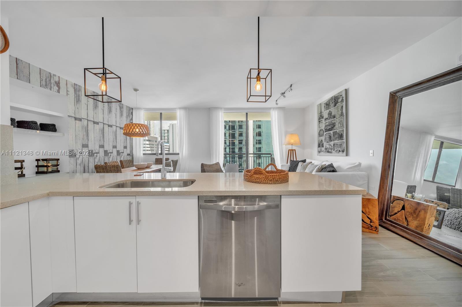 999 SW 1st Ave # 2014, Miami FL 33130 photo 5