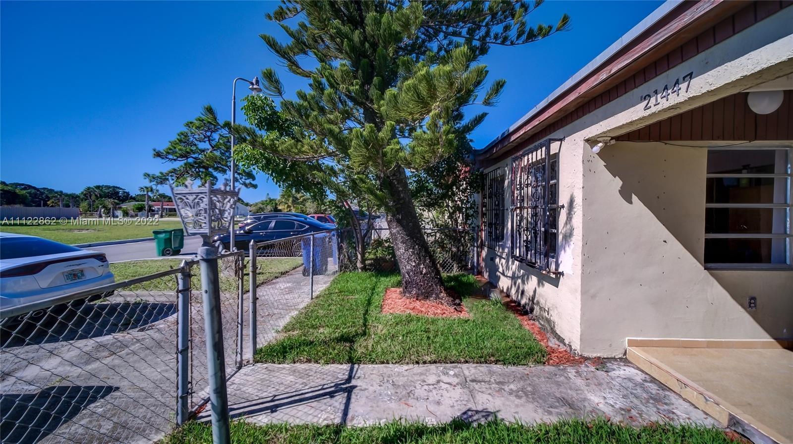 21447 NW 39th Ave, Miami Gardens FL 33055 photo 4