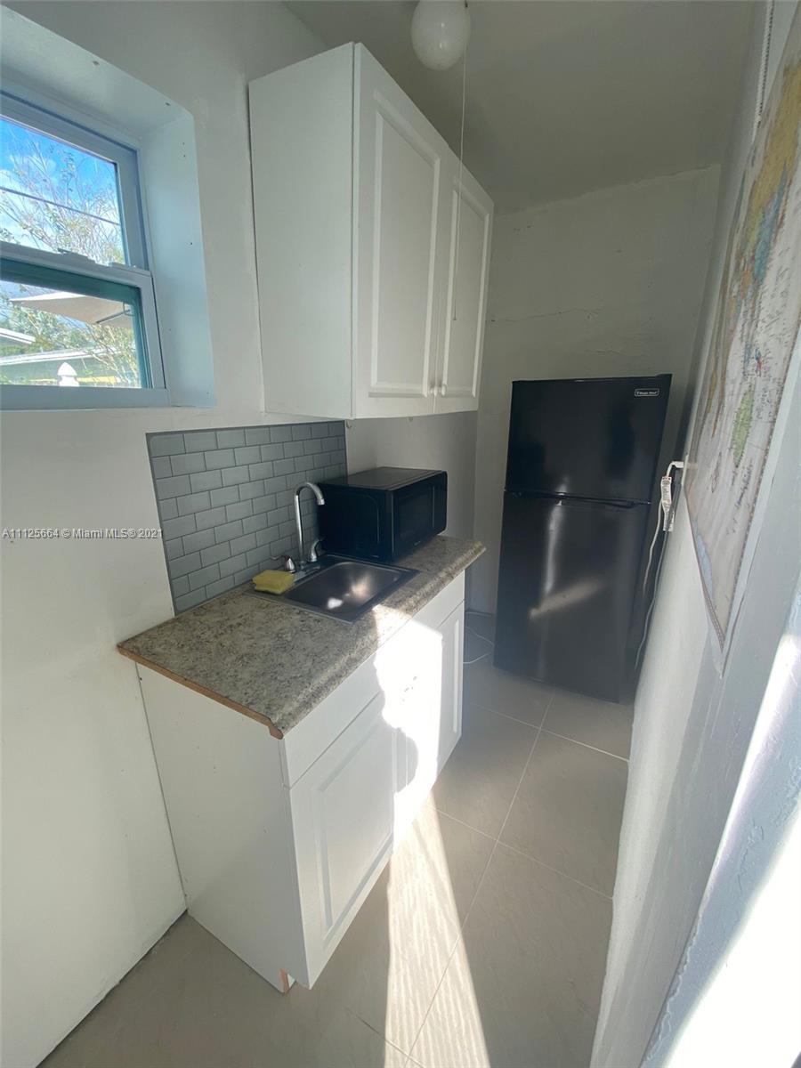 917 SW 16th St # B, Fort Lauderdale FL 33315 photo 4