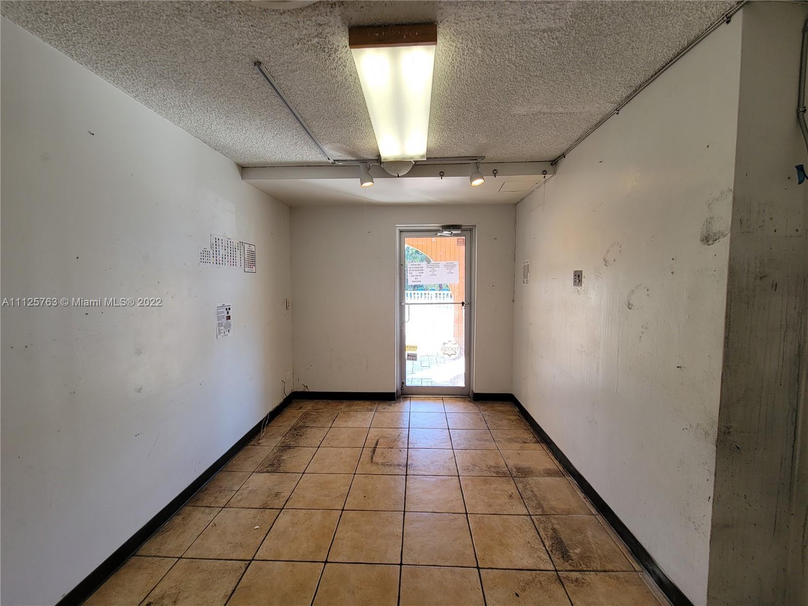 26 Diplomat Pkwy, Hallandale Beach FL 33009 photo 4