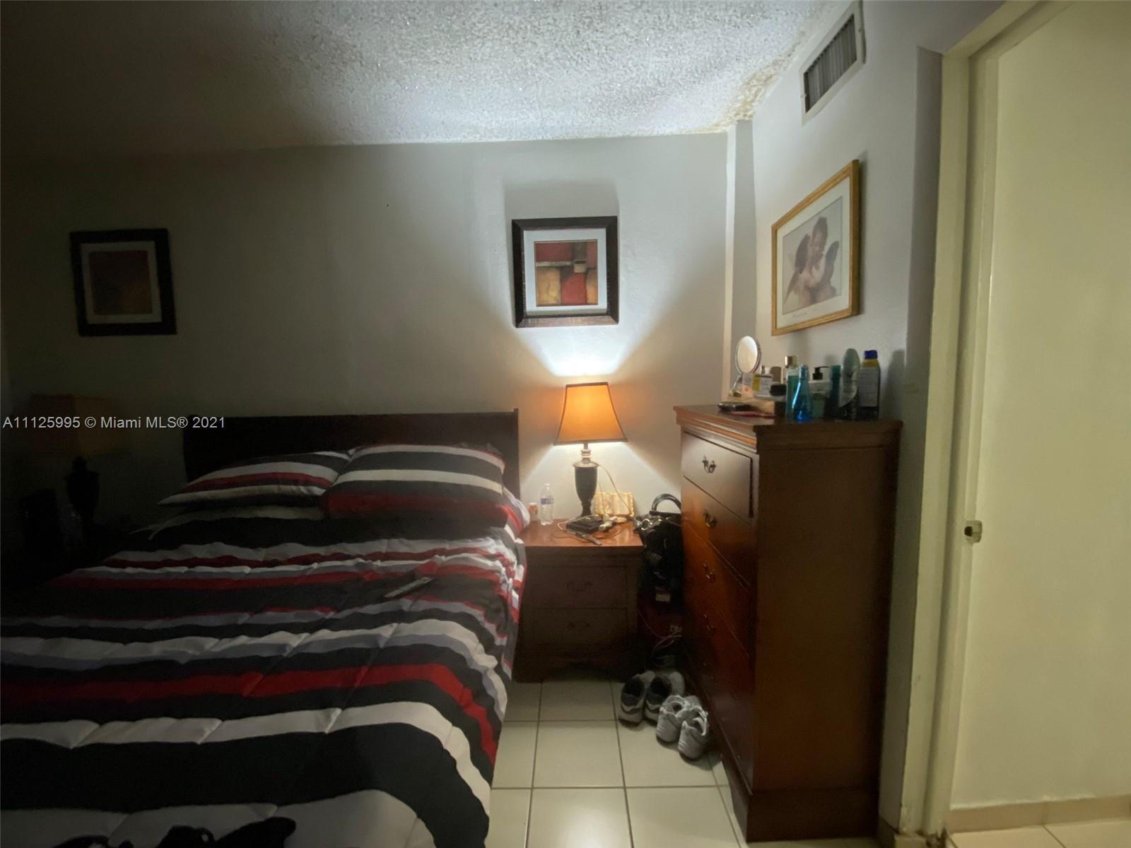 2385 NW 11th St # B16, Miami FL 33125 photo 4